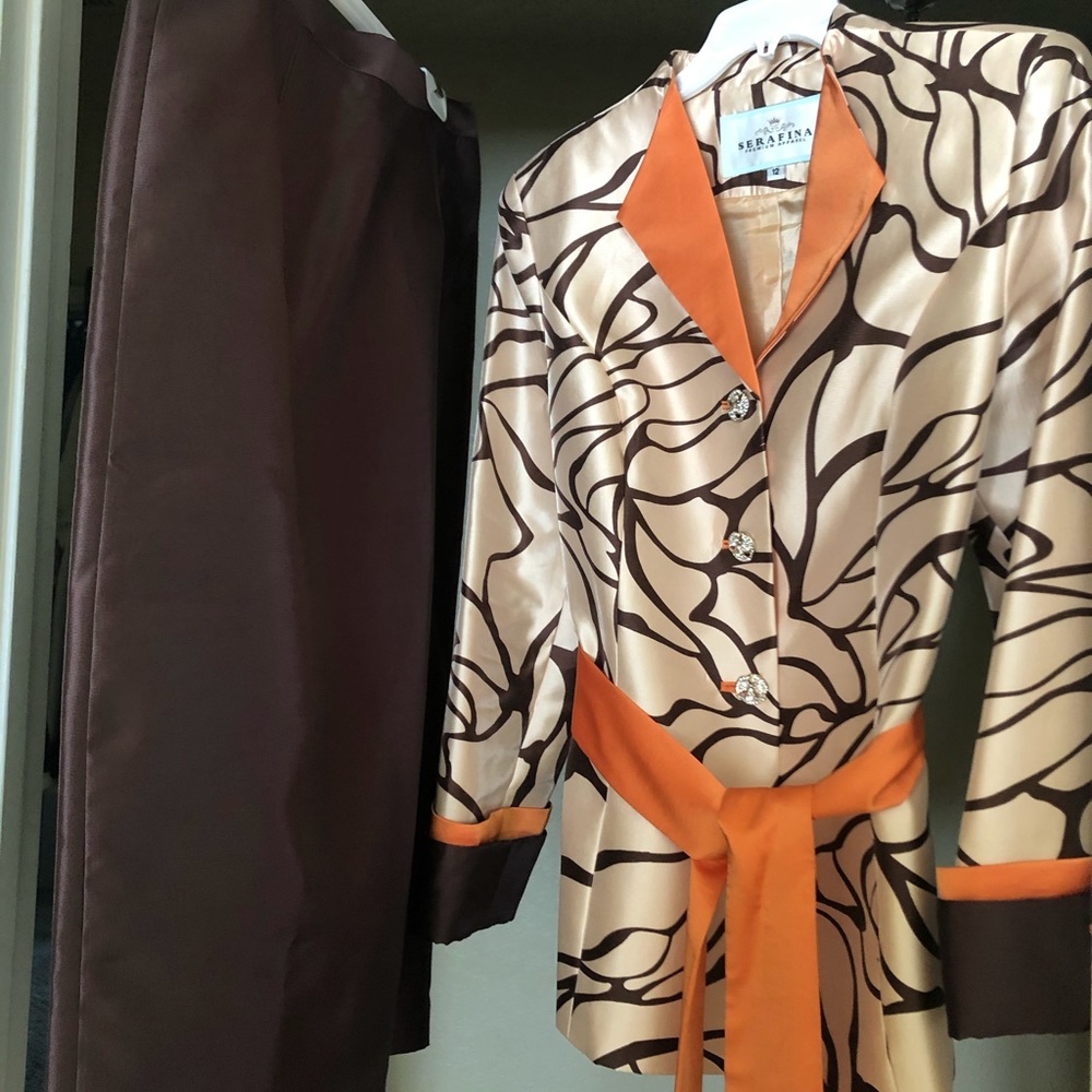 Women’s suit